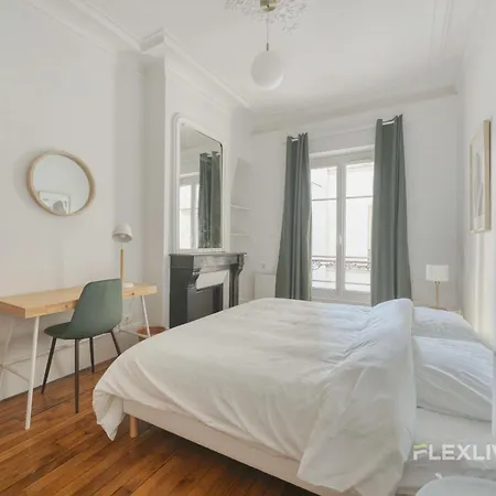 Spacious 3-bedroom In 14 - Alésia Appartamento *
